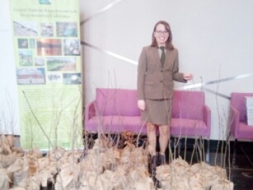 Dzień Sołtysa w Łódzkim Domu Kultury 11.03.2019r., drzewka rozdawane sołtysom w ramach akcji 100 tys. drzew na 100-lecie Województwa Łódzkiego, 